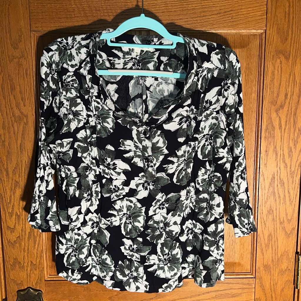 2 Button Tab Front